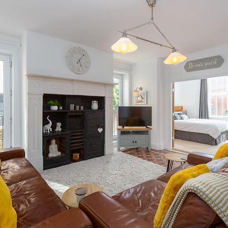Charles Alexander Short Stay - Clifton Drive Beach Retreat ลิธึม เซนต์ แอนน์ส ภายนอก รูปภาพ
