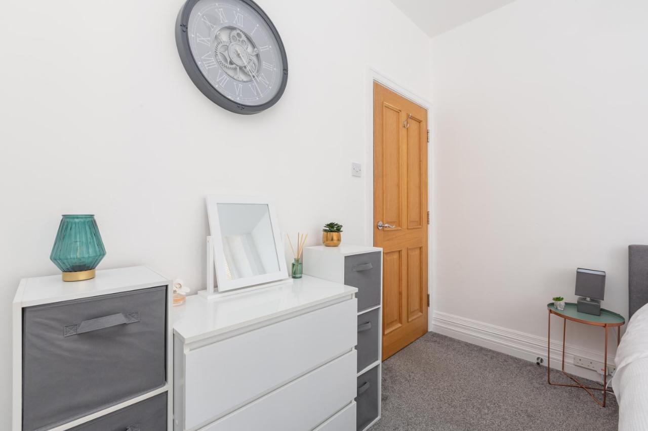 Charles Alexander Short Stay - Clifton Drive Beach Retreat ลิธึม เซนต์ แอนน์ส ภายนอก รูปภาพ